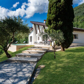 villa-sulle-colline-di-camaiore-alessandro-rizzo-architetto-01
